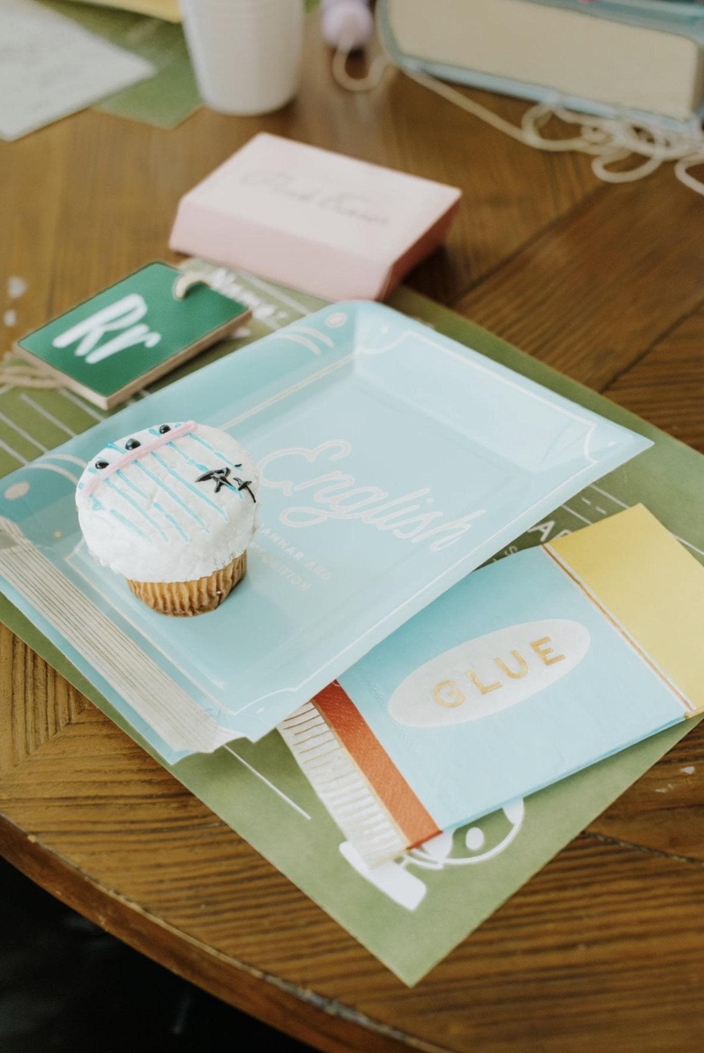 School Glue Napkins 18ct - Stesha Party