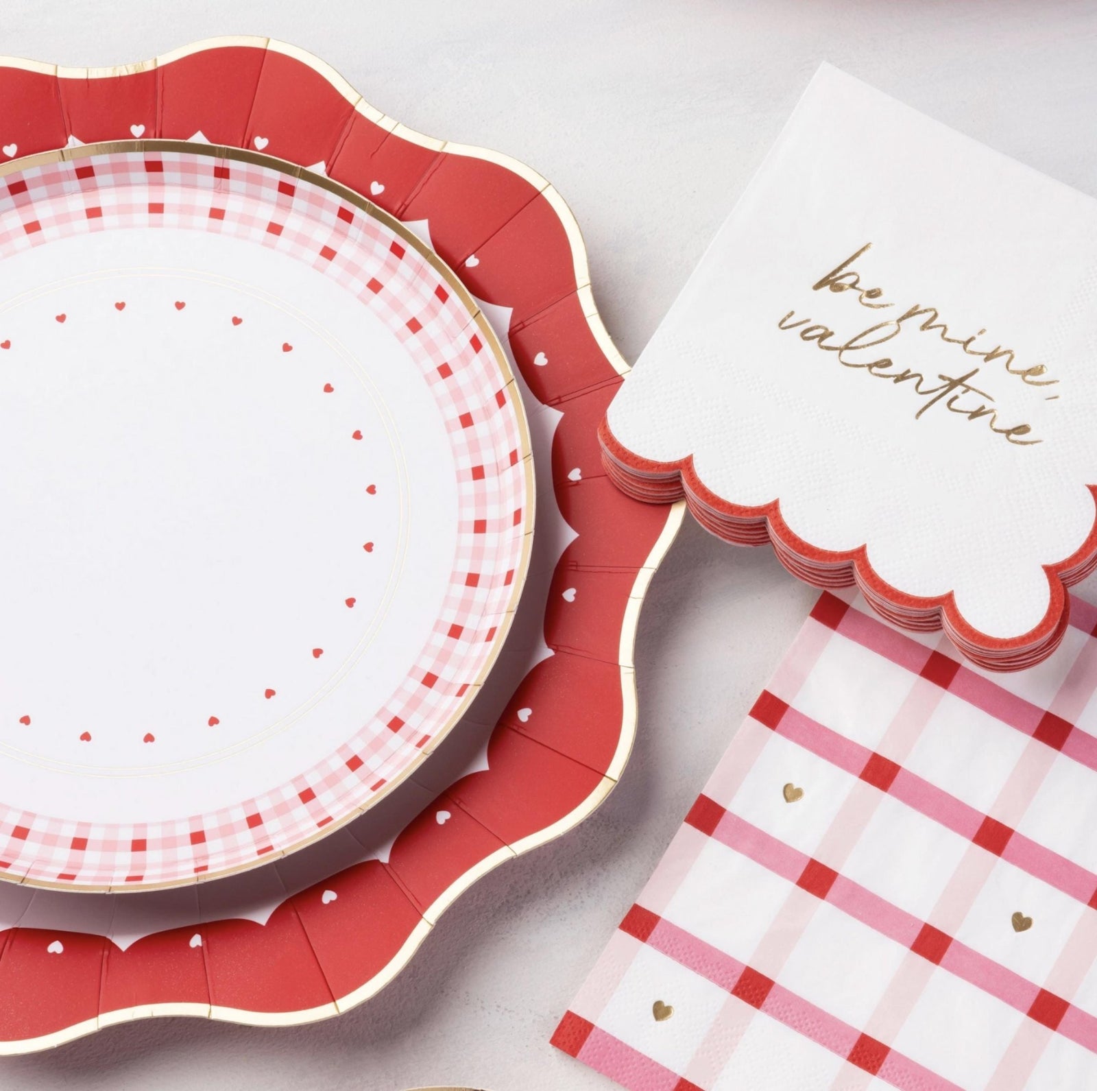 Valentines Day Cake Plates - Stesha Party