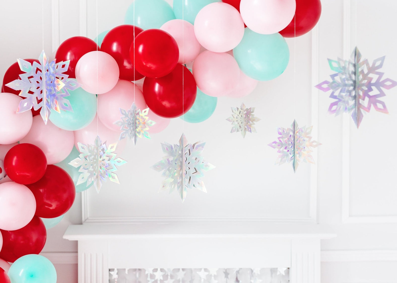 6ct Iridescent Snowflake Hanging Decorations - Stesha Party