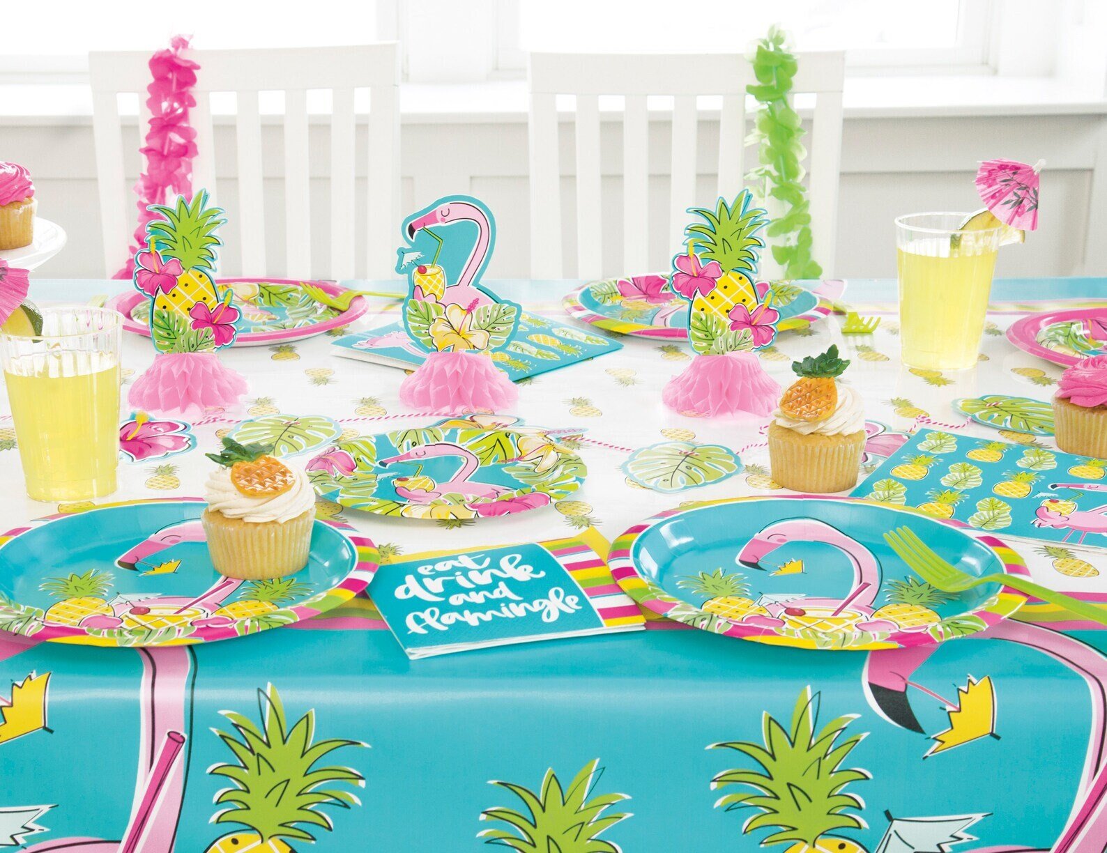 9" Tropical Pink Flamingo Party Plates - Stesha Party