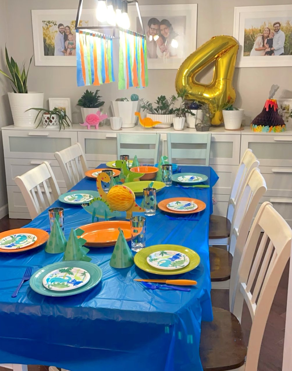 Dinosaur Cake Plates - Stesha Party